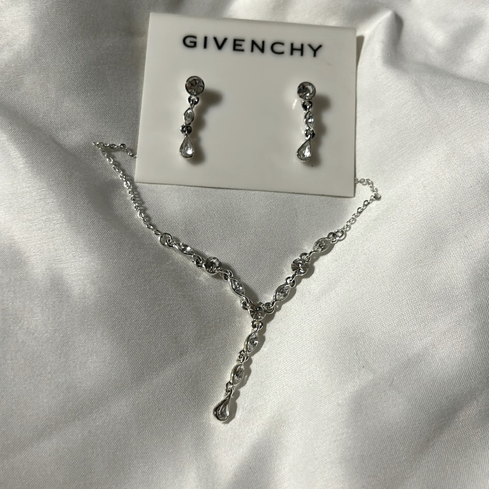Givenchy jewelry set